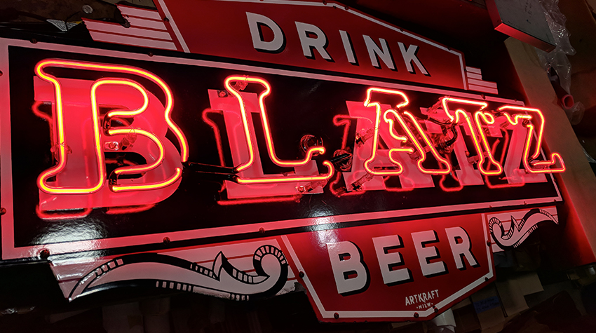Blatz Beer neon sign restoration